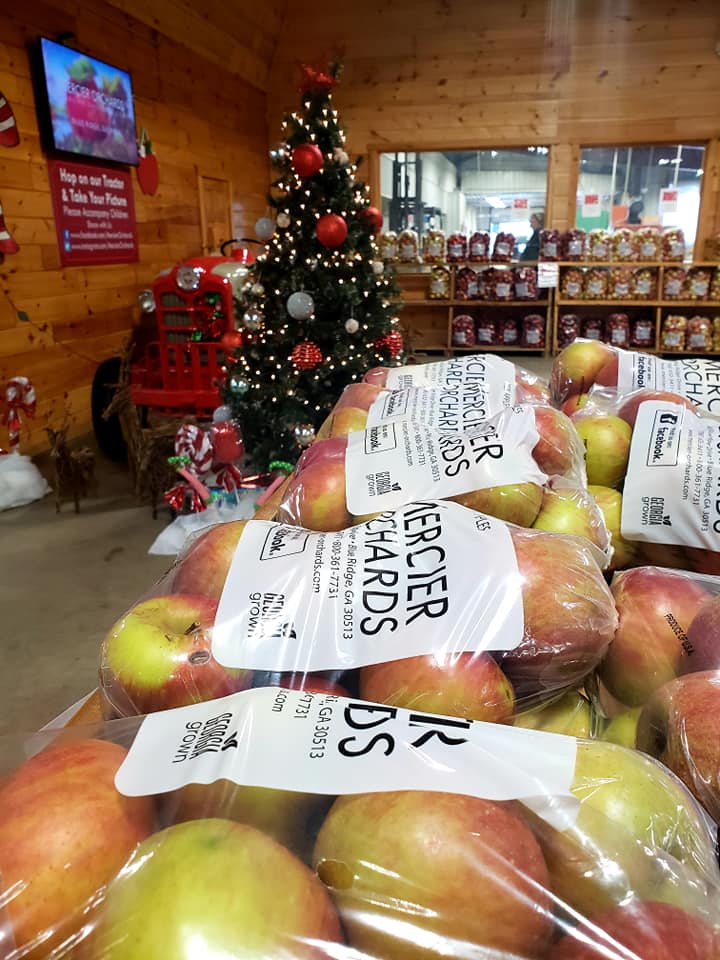 Still several apple varieties to choose from in our market!!