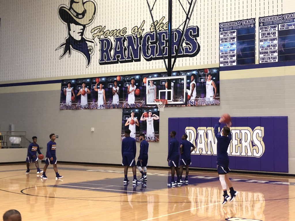 Varsity boys basketball getting ready for the @whataburger_bbt Let’s go Riders!