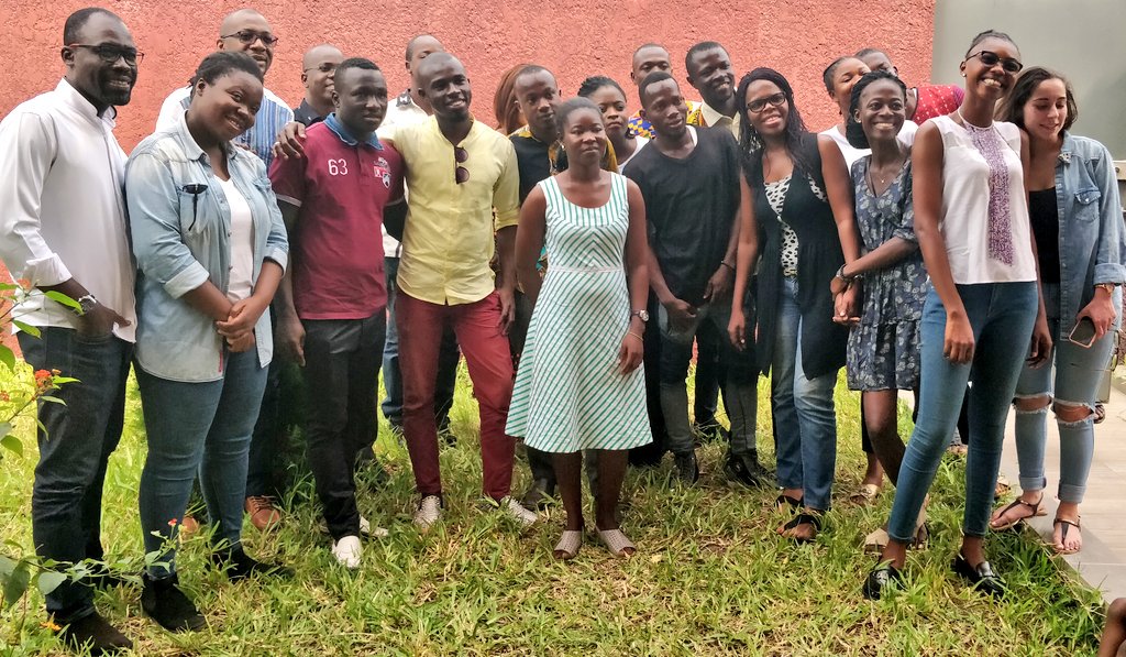 fyouzan's tweet photo. Éloge des communautés : activation de plusieurs #communautes à #Dabou #GrandLahou #GrandBassam #Yopougon #Attecoube ... et bientôt #Cocody #Koumassi.
La communauté notre force ! https://t.co/oOn6MKUinS