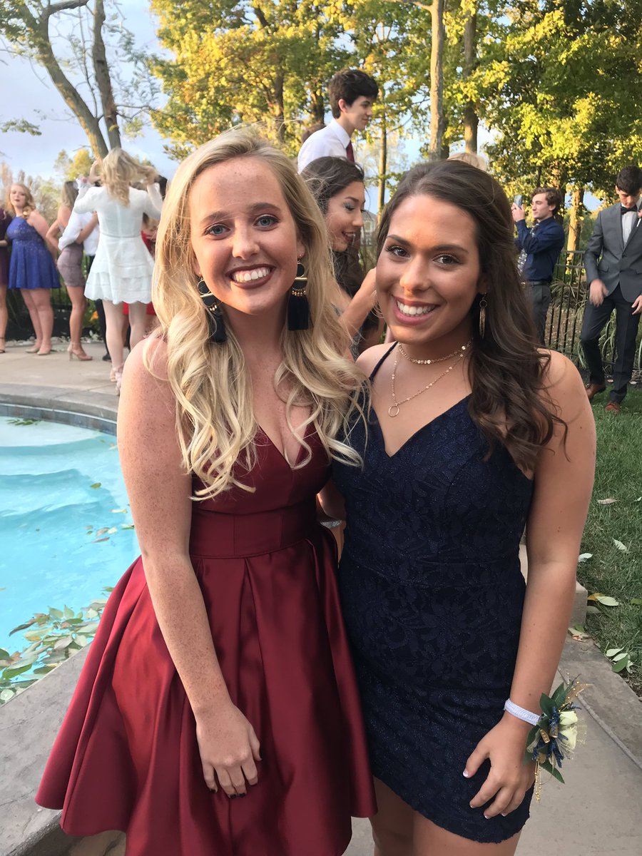 caroline_ross22's tweet photo. happy birthday silly lilly!!!! thanks for always knowing how to have a good time i love you and all of our mems! happy 17th love❤️🤩🎉 @SengerLilly https://t.co/AJB0dOxo7w