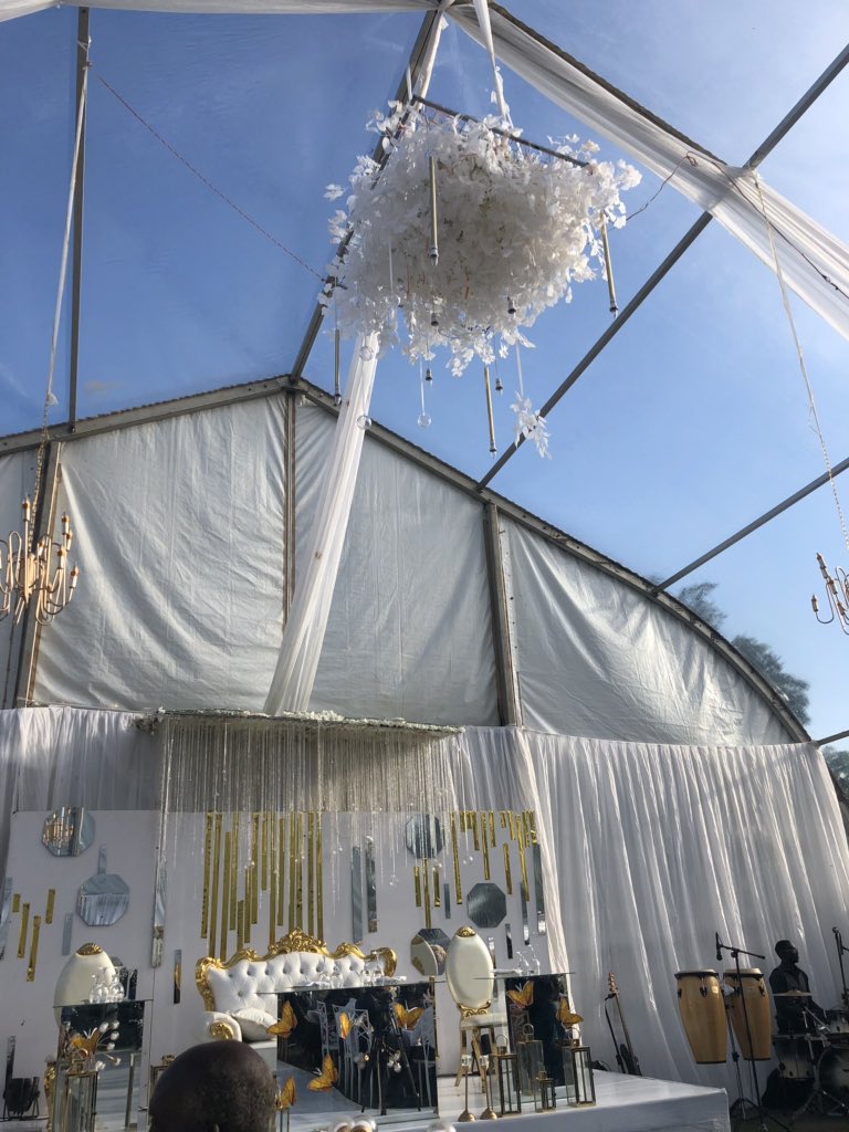 ICONug's tweet photo. At this great event at Hotspings Villas where we’re unveiling Emma and Frank. What a way to wind-up 2018! https://t.co/2r3E63qqIX