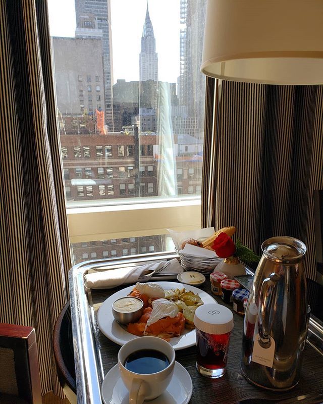 The way breakfast should be enjoyed with the Chrysler Building @sofitelnyc Happy Thursday bit.ly/2RoKlxa