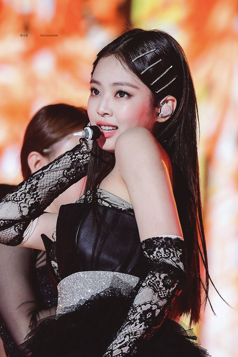 Jennie Solo SBS Gayo Daejun 2018 #blackpink #kimjennie #jenniekim # ...