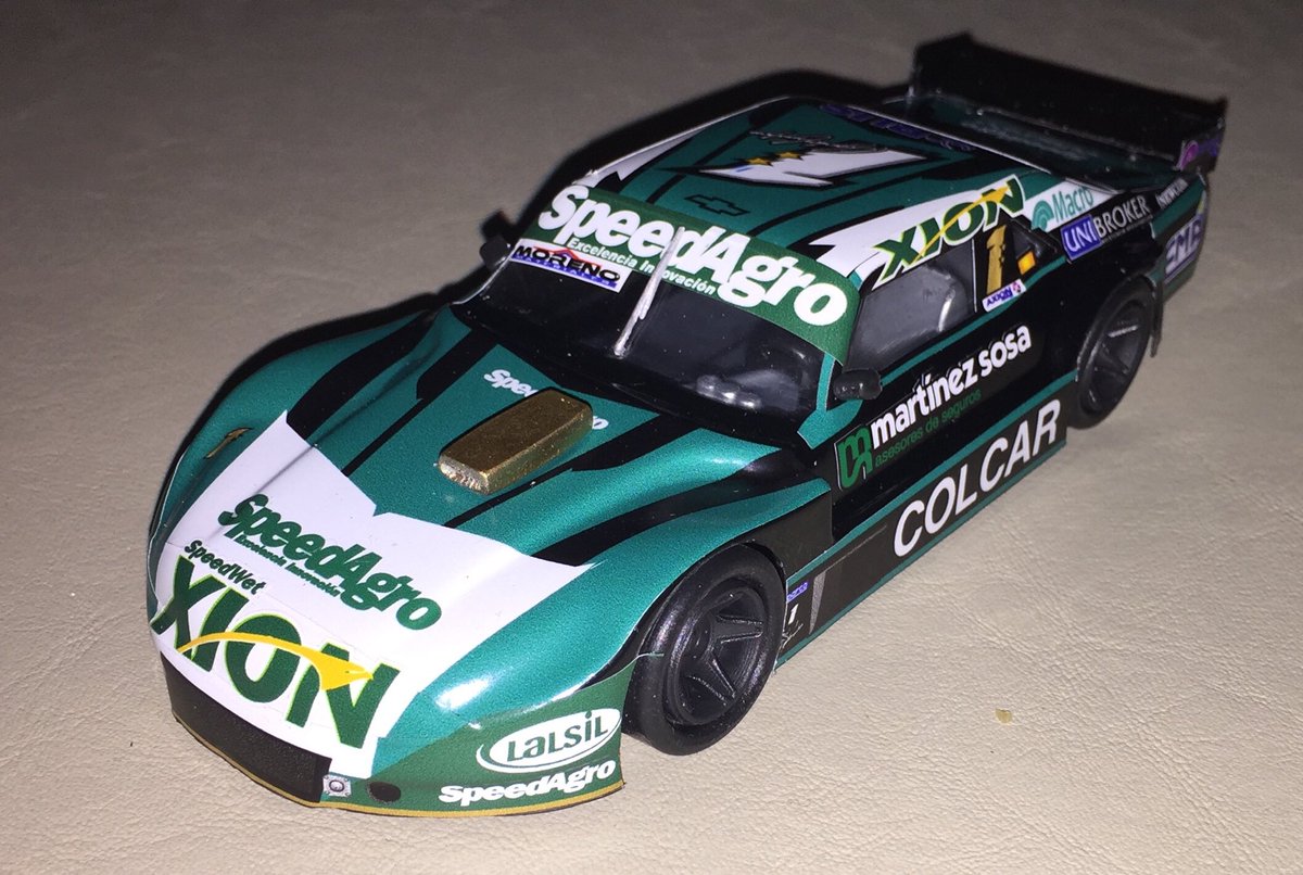 canapino's tweet photo. Llegó la maqueta del campeonato de @AgustinCanapino #TC2018 @TcSlot @tcmaquetas https://t.co/3o2y47JLgl