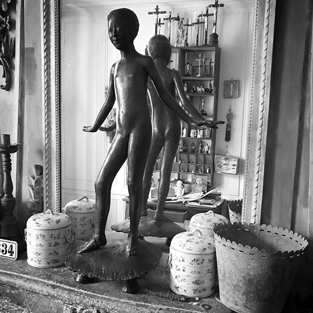 CARRONParis's tweet photo. La baigneuse- bronze  #thebronzebather #bronze #sculpture #sculptor #bather https://t.co/oivysX1p9j