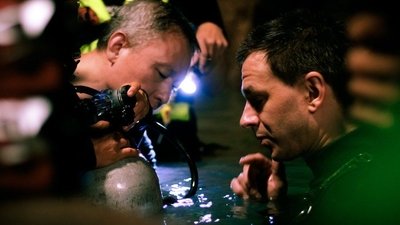 ShleppRetweet's tweet photo. Thai Cave Rescue: The Cave Film Shares Behind-The-Scenes Shots https://t.co/nCwYeUcJQ5 https://t.co/OHZzrGFyaU