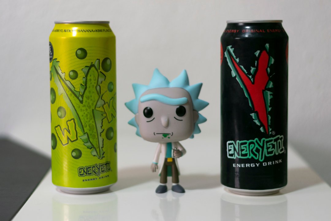 Eneryeti_es's tweet photo. Nuestros amigos de @dirvitcom se están preparando para un finde lleno de competiciones. ¿Cuál vas a tomar hoy?
#Eneryeti #bebida #energética #drink #energydrink
#energía #energíadelrayo #gamer #gaming #funkopop #funko #virtualteames #VirtualFamily #GoVRTL https://t.co/JcsJbmzUMO