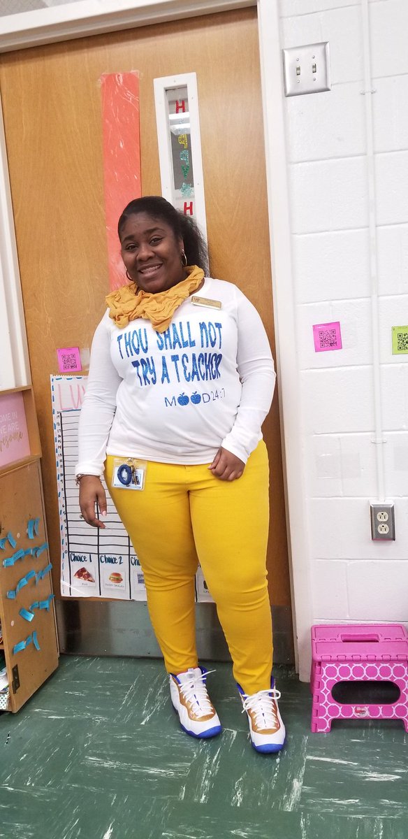 SimplyEdDucated's tweet photo. Task 3: Twitter Fingers
I am that teacher! The one who educates tiny humans in 1st grade! The one that loves math & science, but fits in a little reading & social studies as well! I love technology & teaching! This is me!
#SESTwitterChallenge #SEStigerPLN #SuperEngergizedSchool https://t.co/AqY4uzI8CC