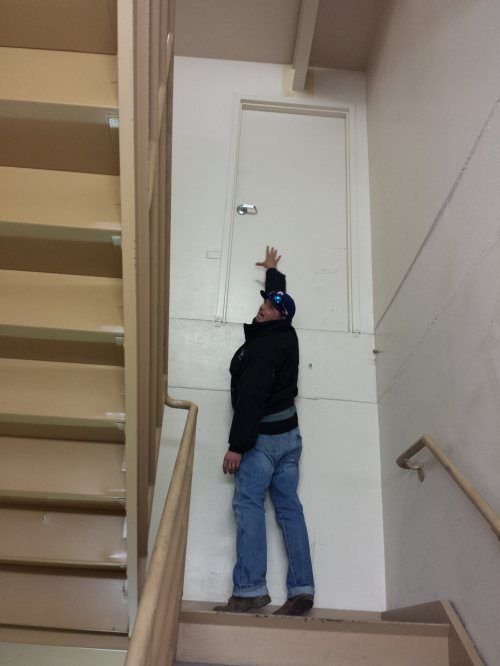 gorvexonline's tweet photo. For all you construction/renovation needs call 📞📞📞
😞
#constructionfail https://t.co/mV9nfMtWW0