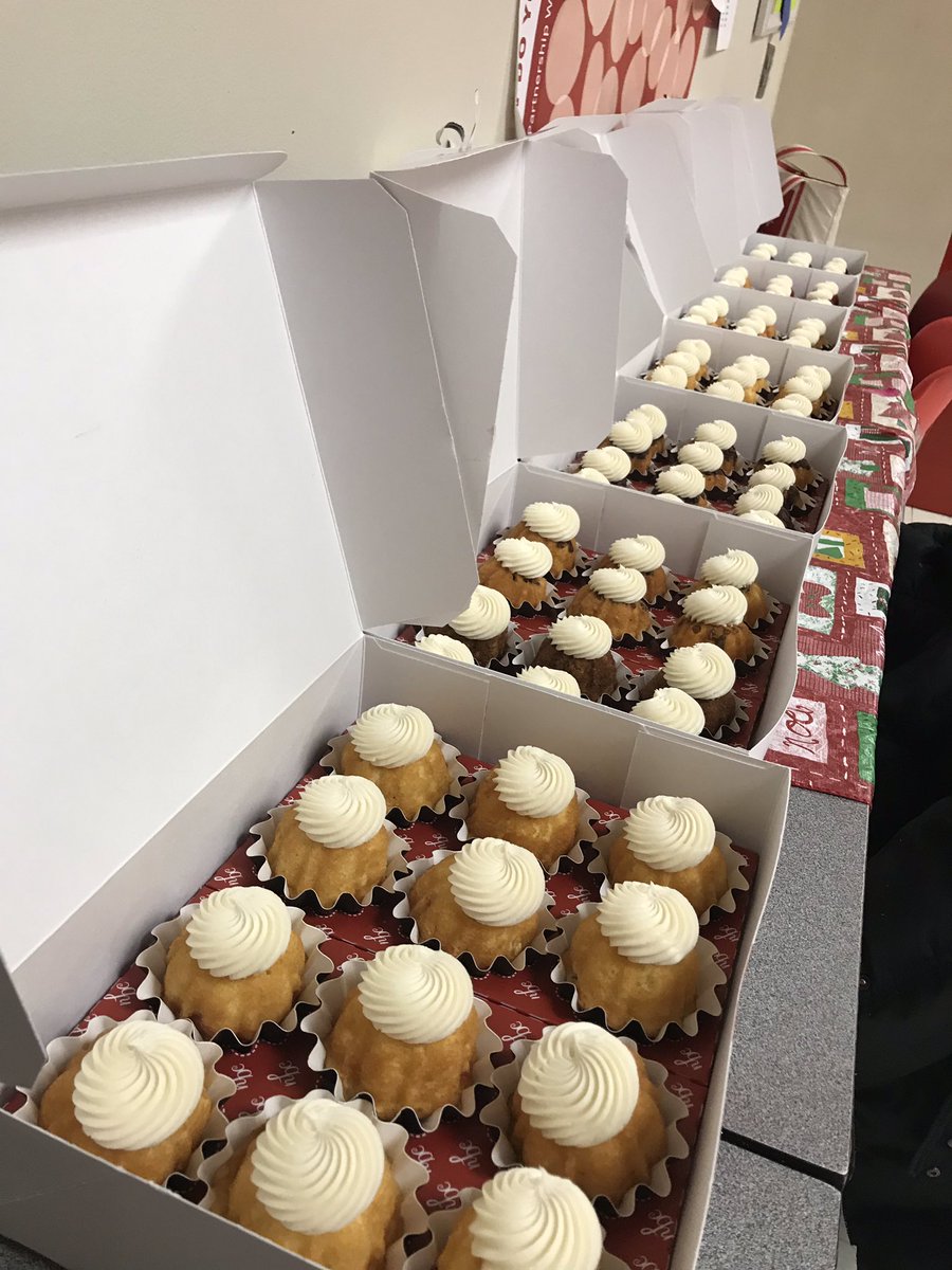 Can’t thank my team enough for all of their hard work this holiday season-so I catered my absolute favorite desert #nothingbundtcake #target #holidaydomination