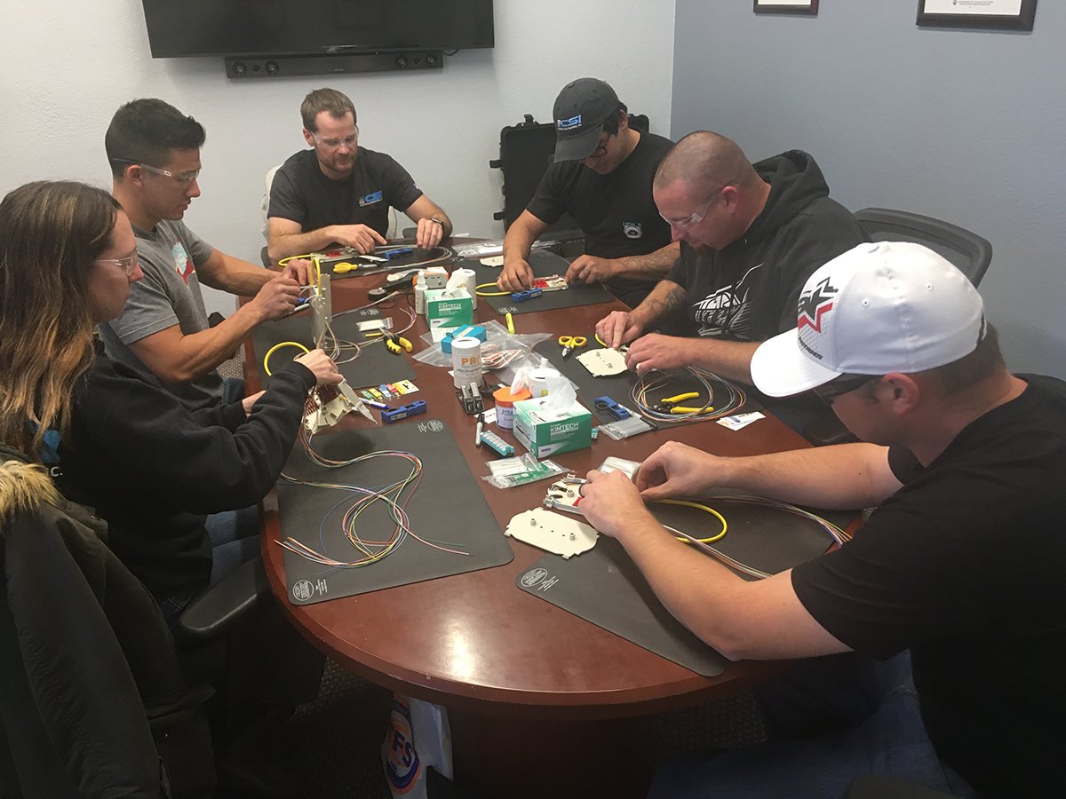 TheFiberSchool's tweet photo. Photos from our recent on-site training in California. Had some quick learners in this class. Great work and congratulations to our newest TFS Certified Installers! #fiberoptictraining #fibertechnicians #fusionsplicing https://t.co/DW8OEDeTy4