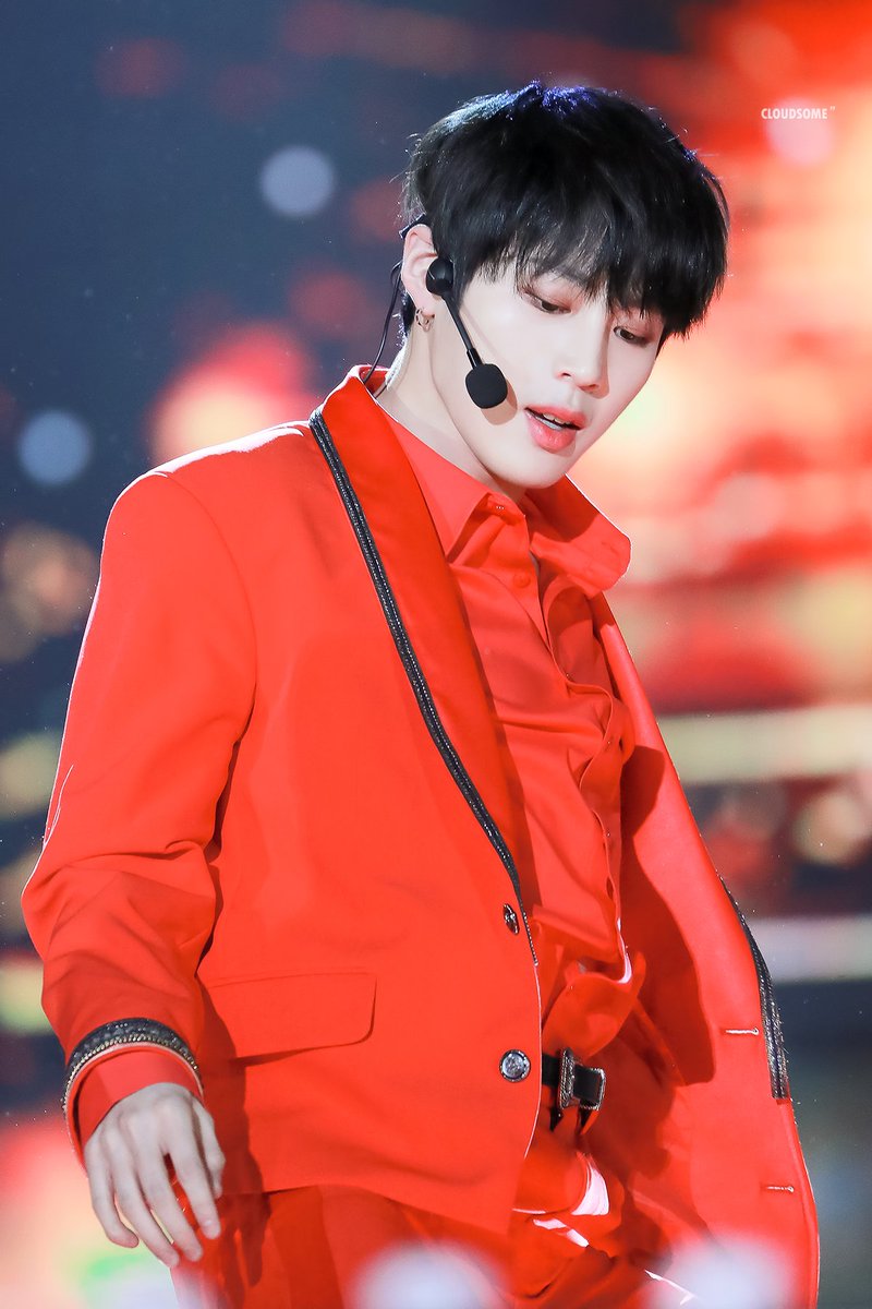cloudsome_sw's tweet photo. Heureux, heureux à en mourir
Je vois la vie en rose🌹

#WannaOne #워너원 #하성운 #HaSungWoon

https://t.co/RSNjm3ElaX https://t.co/1iVjJAI7hH