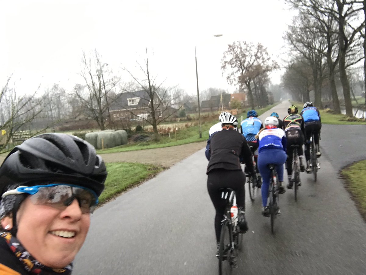 rgroenewold's tweet photo. #rit1 als voorbereiding op ‘mijn’ uitdaging voor 2019 @alpedhuzes Gelukkig hou ik van klimmen 🥴 #opgevenisgeenoptie #steunenmag
https://t.co/P8EuYLQslw https://t.co/DYbu8Mjojm