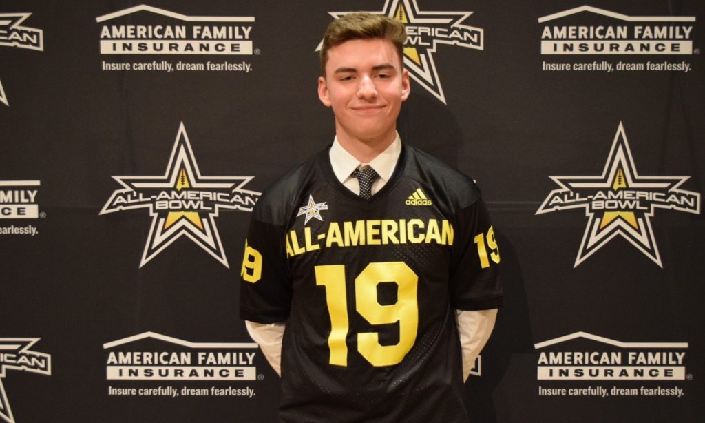 usatodayhss's tweet photo. 2018 @amfam ALL-USA Kansas 🏈 Team announced...
Meet the 🏆 selections❗️
FULL LIST ➡️: https://t.co/0kIWFjTXZV https://t.co/R9WbK3FSJb
