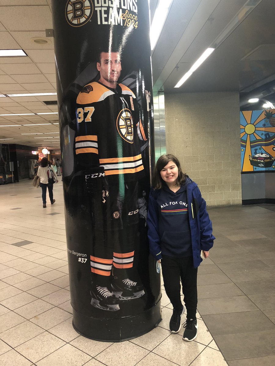jennadelorenzo2's tweet image. @NHLBruins I have a 13 year old autistic sister who had obsessed over the bruins since she was 4 she has never missed a game since than but also has never been to one, for christmas she got tickets to the game on Jan 3rd and is dead set on meeting a player lets make it happen??