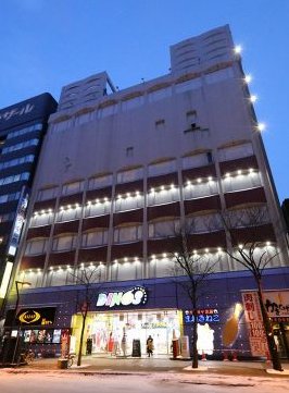北海道新聞 rizap ライザップ グループが保有するディノス札幌中央ビル 旧札幌スガイビル を数年後に解体する方針であることがわかりました 跡地にはホテルを誘致する見通しです T Co Xsmocjpfqj