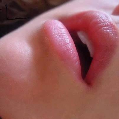 مين يبي يمصها 
يسوي لي ريتويت 
وبرسل له  رقمي
