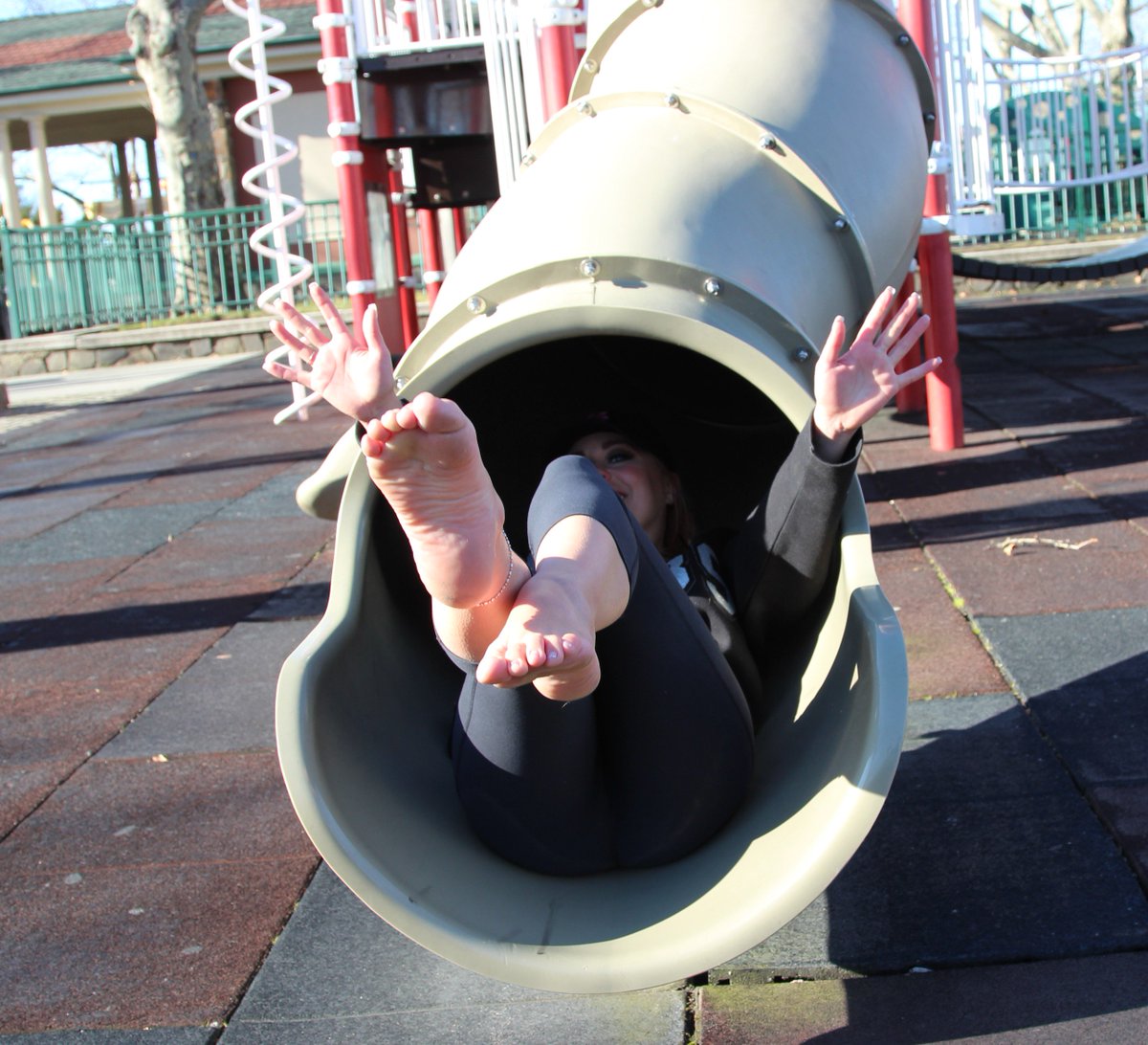 badassbeckyshow's tweet photo. Coming at 2019 like....

Remember #beckybuddies, when it comes to your #goals and taking the plunge, don't forget to still have some FUN!!!

#thursdaythoughts #happynewyear #thebabsway https://t.co/3bJn7DYie2