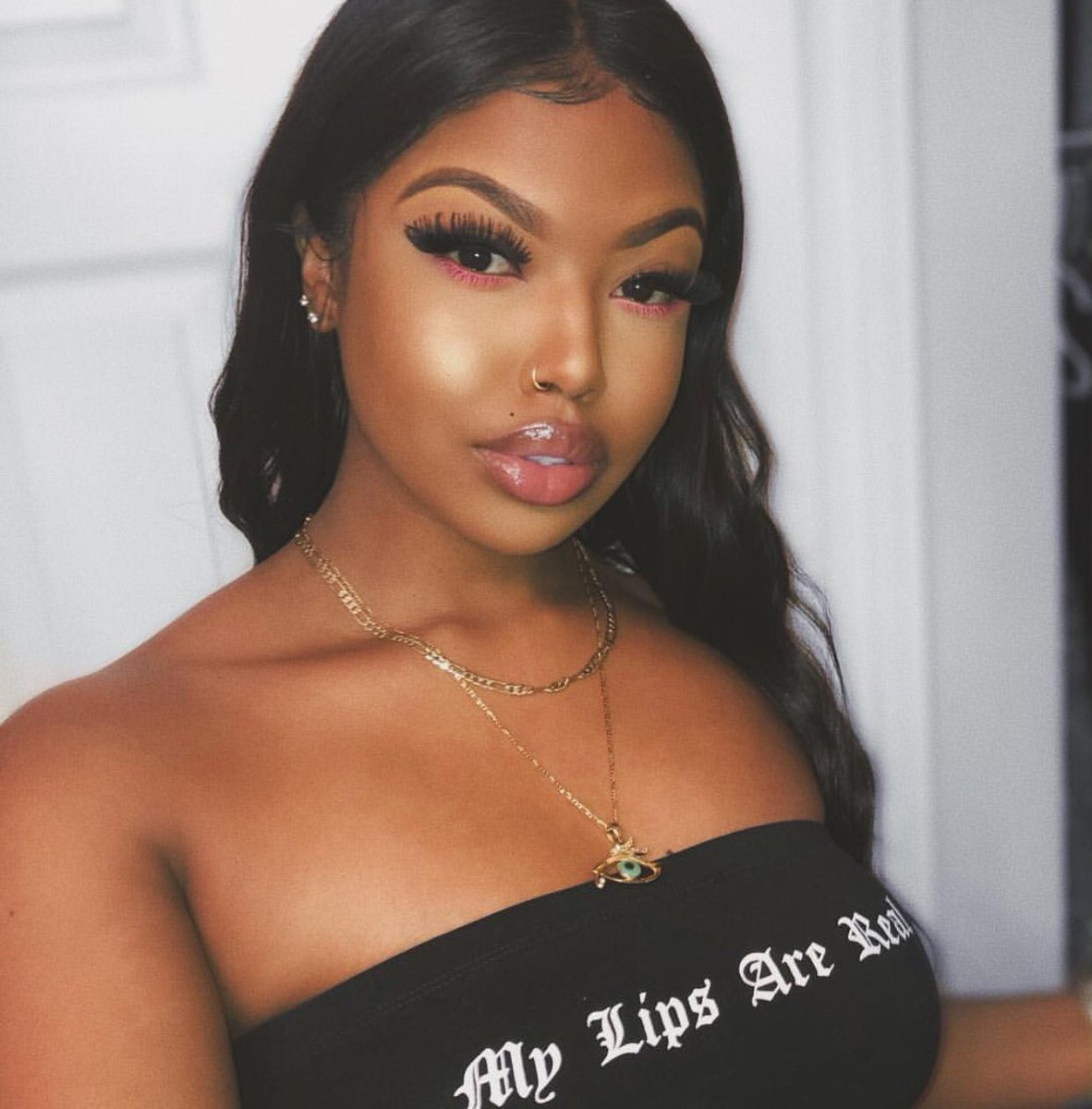 Gosh she never fails 😍🙈

Her IG: kaayladee
#fulllipdoll