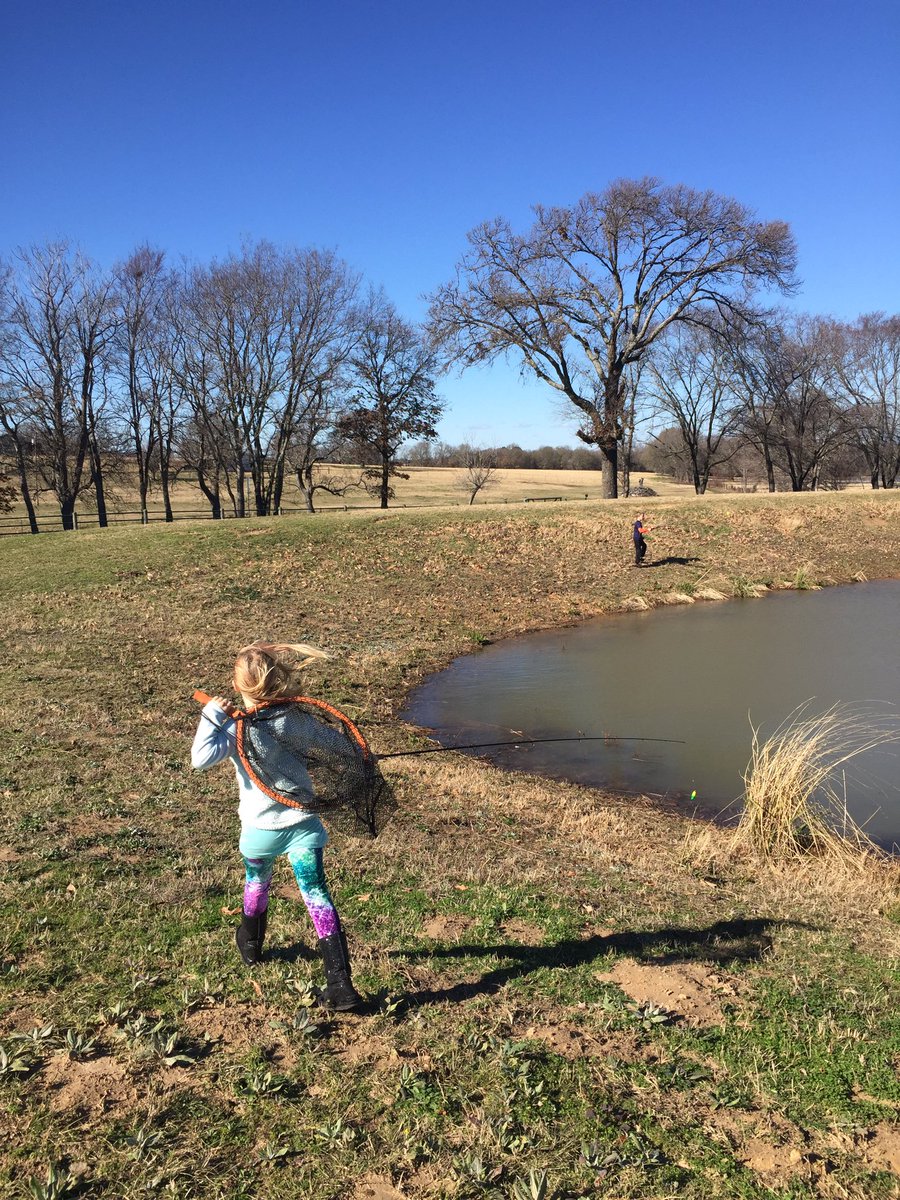 thomaslovesart1's tweet photo. Hope you’re spending time outside! #joyfulspirit #thisgreatlife #enjoyyourdays #getoutside #thesecuties #letthemexplore #thomaslovesart1 #familytime #wearedsms #iamdsisd https://t.co/gM2OUvdxFQ