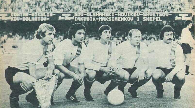 FOTOS HISTORICAS O CHULAS DE FUTBOL - Página 4 Dvc7nAEWsAIEnDz