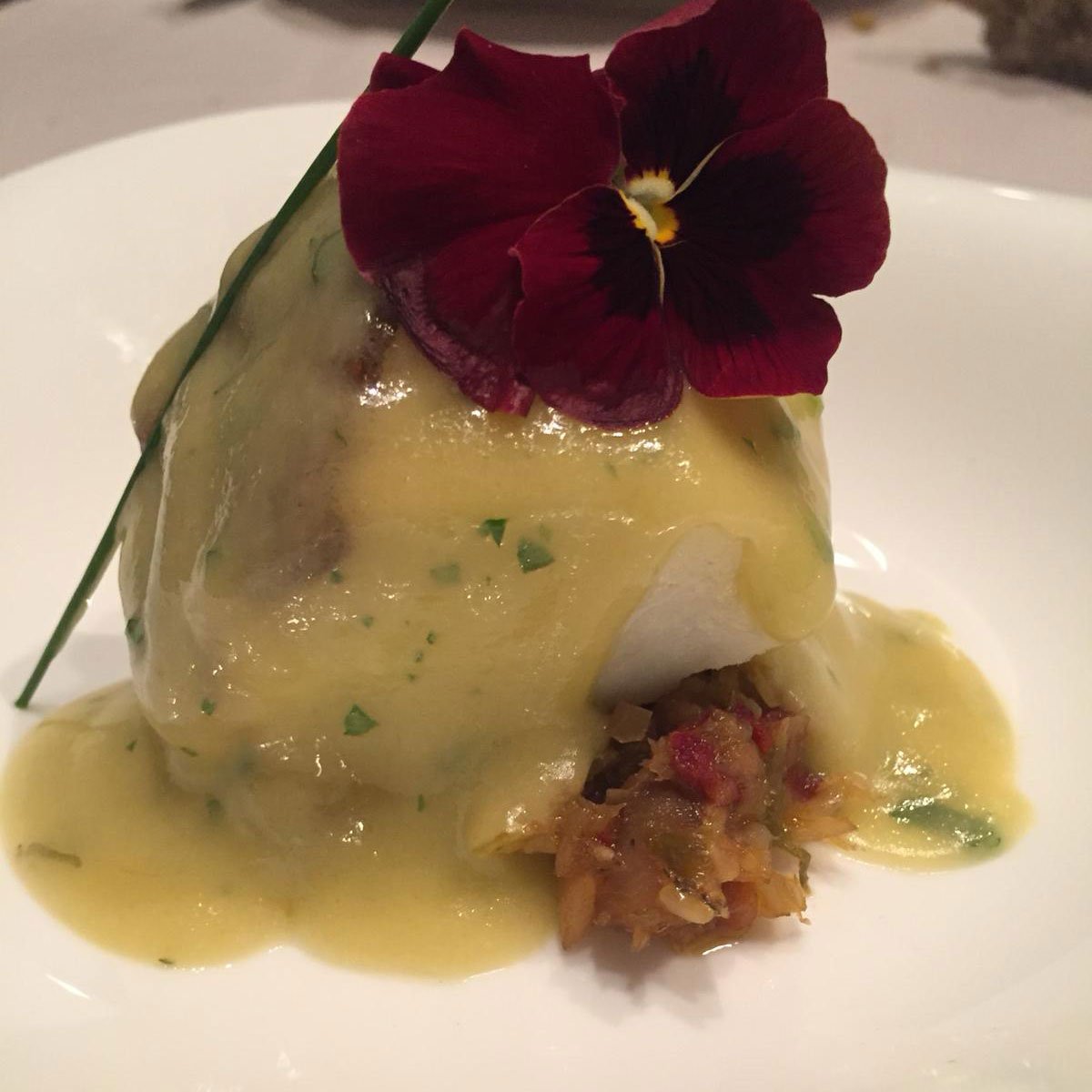 Nuestra recomendación para hoy: Bacalao al pil-pil sobre ajoarriero y su kokotxa. ¡No te quedes sin probarlo!