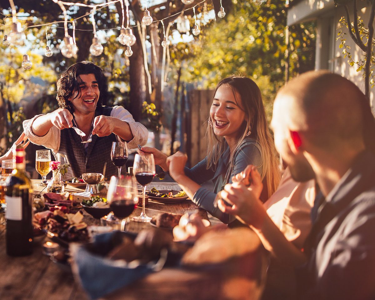 Best group of buddies ever!
. 
.
.
.
<a href="/niido/">Niido Powered by Airbnb</a> #airbnb #niido #rent #homesharing #vacation #resident #guestroom #niidonashville #niidoorlando #nashville #orlando #travel #company #interiordesign Our Locations: @niido_nashville @niido_orlando