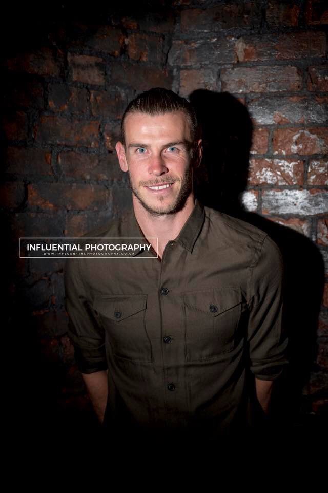 TonPentreFC's tweet image. Our match ball sponsor for the game against @HaverfordwestFC is @InfluentialPic 📸 

Thanks for your support! 👍