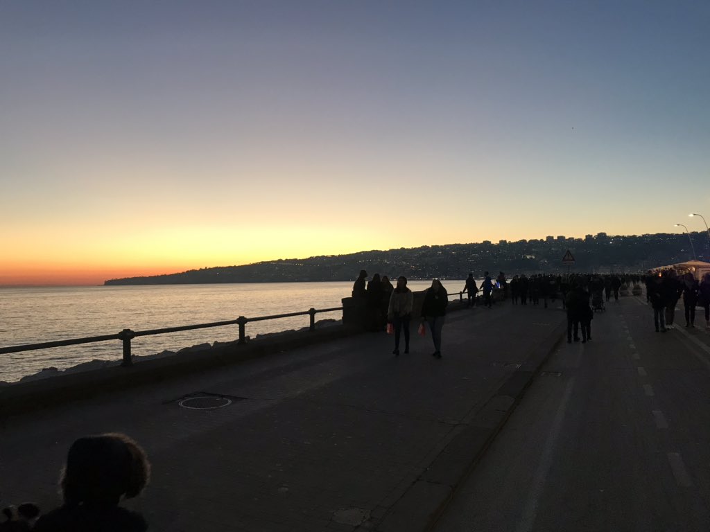 robertopampa9's tweet photo. Napoli mille colori 💙 https://t.co/sXRXy9jMaN