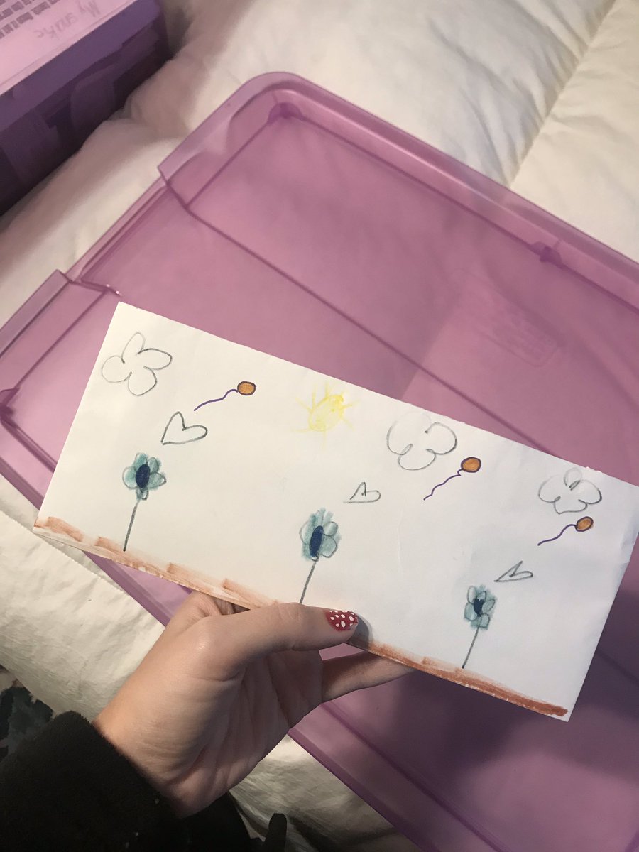 jsmallss's tweet photo. I gave this to my mom when I was 8 and I told her she can’t open and for her to send it to God. We found it today and it was still sealed, so we opened it....tbh I was expecting a sweet letter or basically anything other than this :/ https://t.co/s8Gr5MdKpM