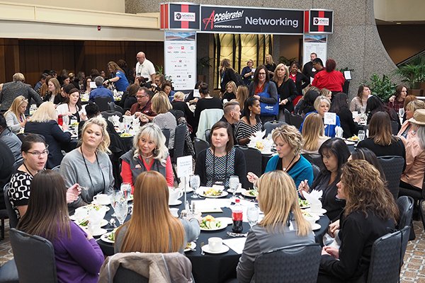 WomenInTrucking's tweet photo. Dr. Gina Anderson of @learnwithluma led discussions at #Accelerate18 on how a one-sized approach to orientation and training does not work for everyone. Here are the key take-aways: https://t.co/Qht4L4wZIm #WomenInTrucking https://t.co/h5VoifV5iZ