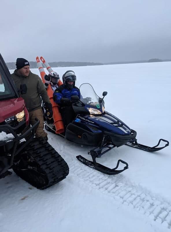 4SeasonsCableWi's tweet photo. We are putting up the Stick Trail today! ❄️ #snowmobiling #cablewi https://t.co/UdLnpySrGk