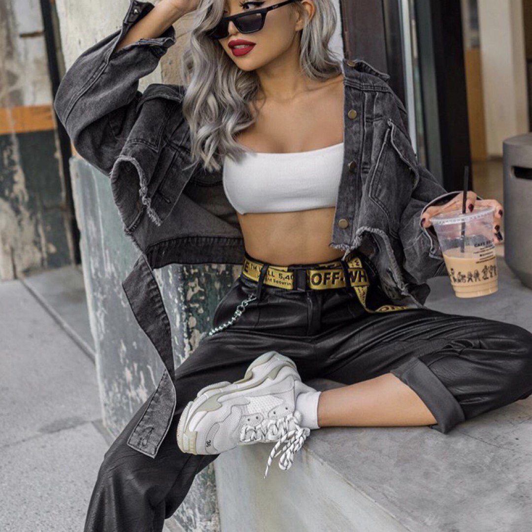 the essentials ☕ <a href="/paudictado/">Pau Dictado</a> in our late shift trousers #eggieshop