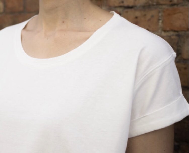 atelierethique's tweet photo. Pouvez-vous me recommander un fournisseur qui propose ce genre de  #tshirt en #cotonbio ou #chanvre ? Merci pour votre aide :). #fairtrade #ethicalfashion #coton #madeinFrance #madeinportugal 
Cc @SloWeAre @Aatise_Officiel @Misericordia__ @happynewgreen  @Revolution_text https://t.co/w1gtGVvVaD