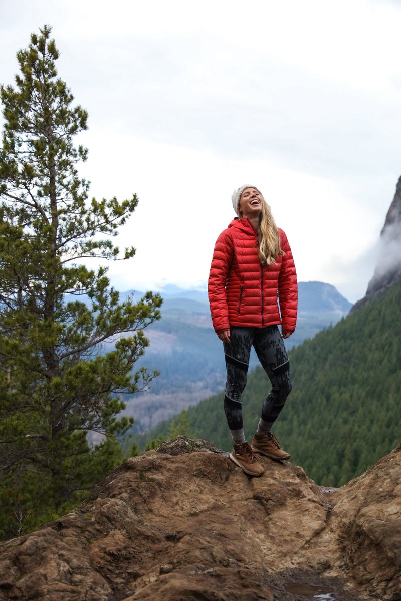 Outside #GOGirl Whitney at home in the evergreen state last week. We hope everyone had a wonderful holiday season with their loved ones!