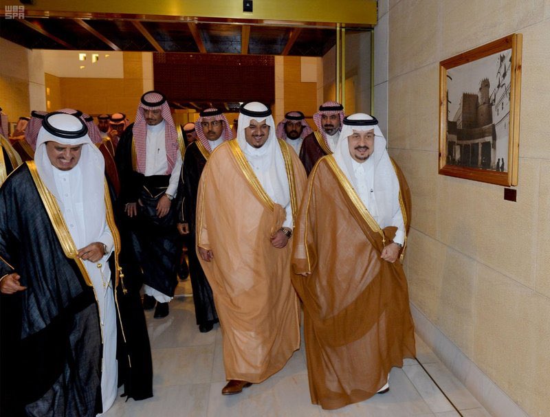 skip__it's tweet photo. #اوامر_ملكية 
محمد بن عبدالرحمن نائب أمير الرياض (العاصمة) هو أحد المقربين من ابن سلمان لذلك هو نائب أمير الرياض وأمير الرياض مستقبلاً.

 #ابن_سلمان_يسيطر_علي_السلطه https://t.co/3cskVm4LVd