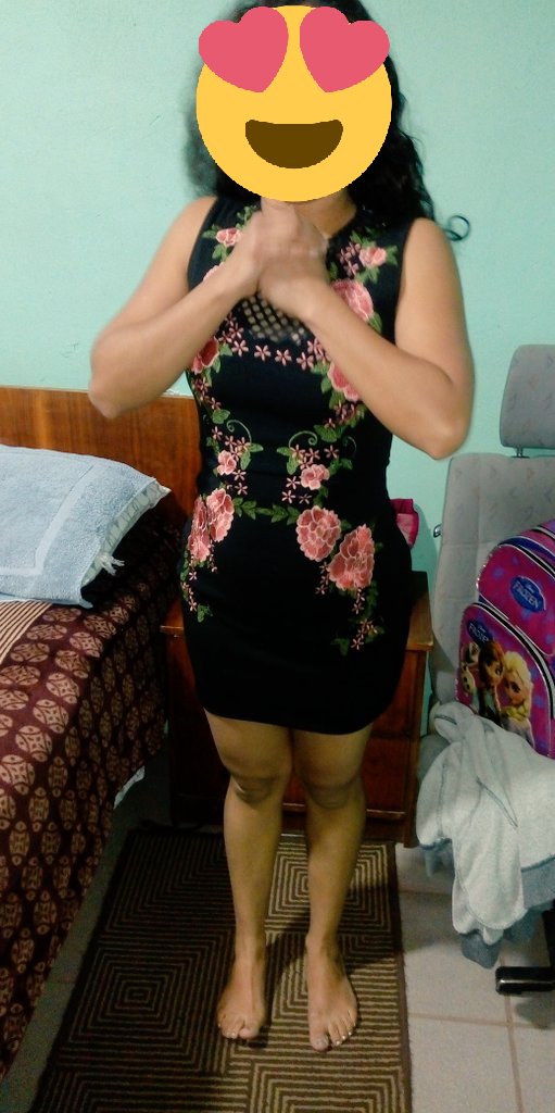 LosFetiches's tweet photo. Así estas fotos espero que les guste mi vestido que opinas de mi vestido https://t.co/DhMudwkbkO