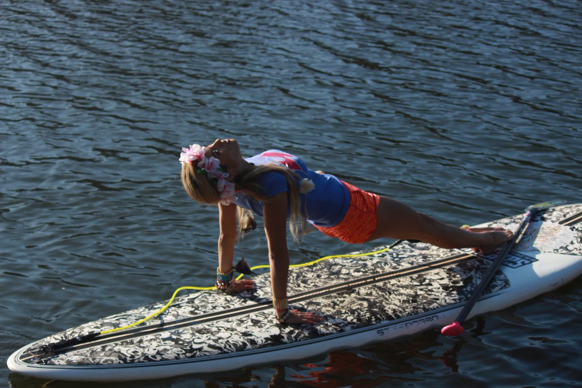 DeportivoSup's tweet photo. #SUPYOGA #SUPILATES #PADDLEYOGA #PADDLEPILATES #CLUBPOLINESIASUP #IND #NDR #Chile #Dembyk #wellness  @MindepChile https://t.co/Lt0cdRRWJX
