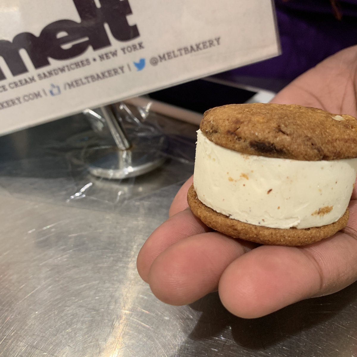 meltbakery tweet media