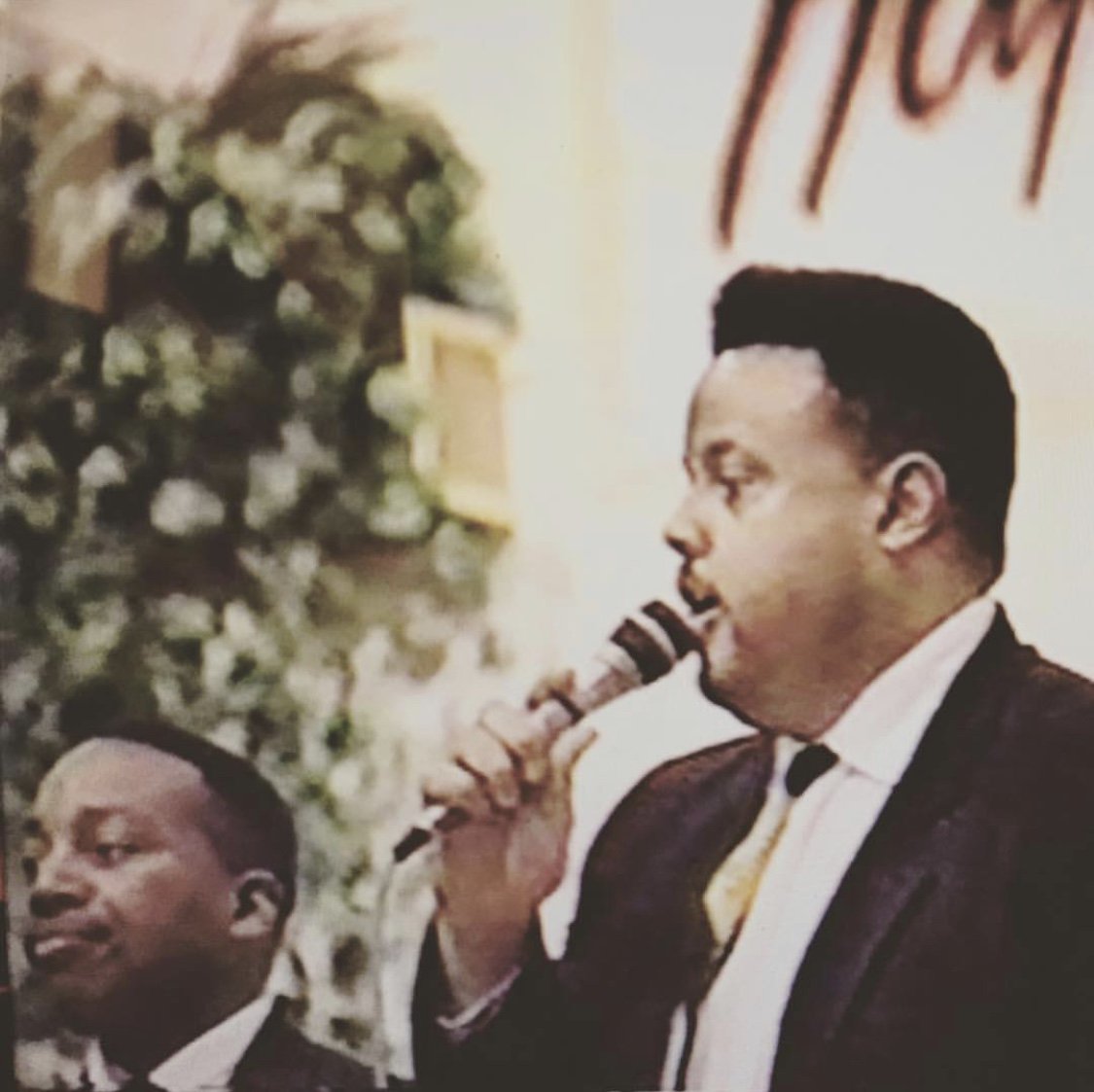 VerityGospel's tweet photo. Take a look at Fred Hammond and Marvin Sapp back in the day!
#marvinsapp #fredhammond #commissioned #commissioneddays #tbt #throwbackthursday https://t.co/l6LovlUUgn