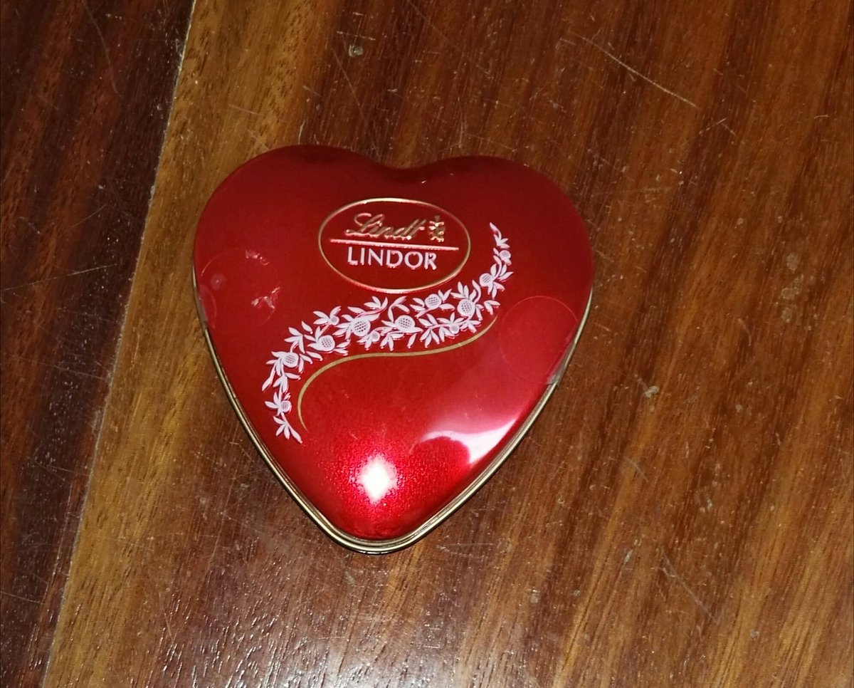 gorintxo's tweet image. Detalles con corazón
#bombones #clientesmolones #gabonak #yametocarabajarlo😬 instagram.com/p/Br5kviXBa1T/…