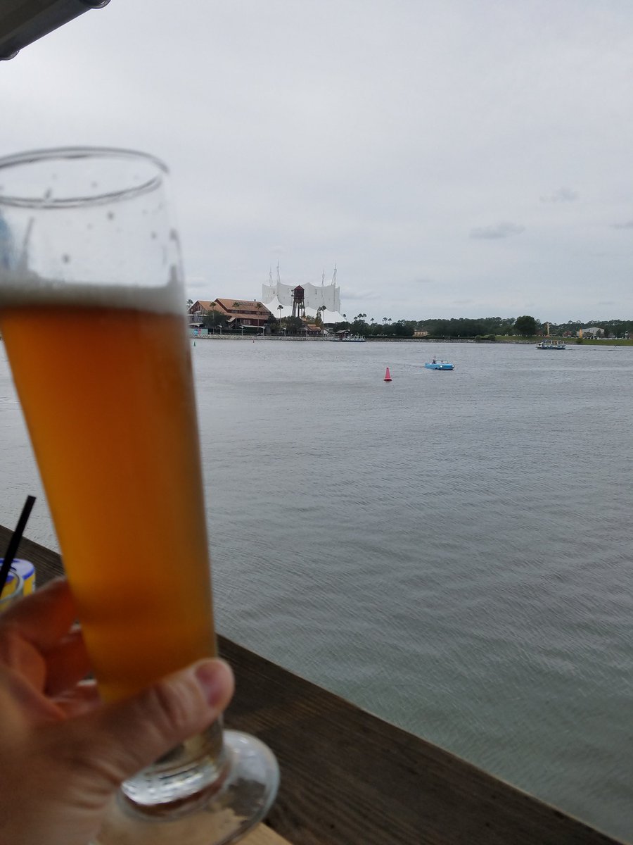 rkeller31's tweet photo. Favorite spot in Disney Springs for a beverage.. The Boathouse!! https://t.co/6Ylzkx0RTH