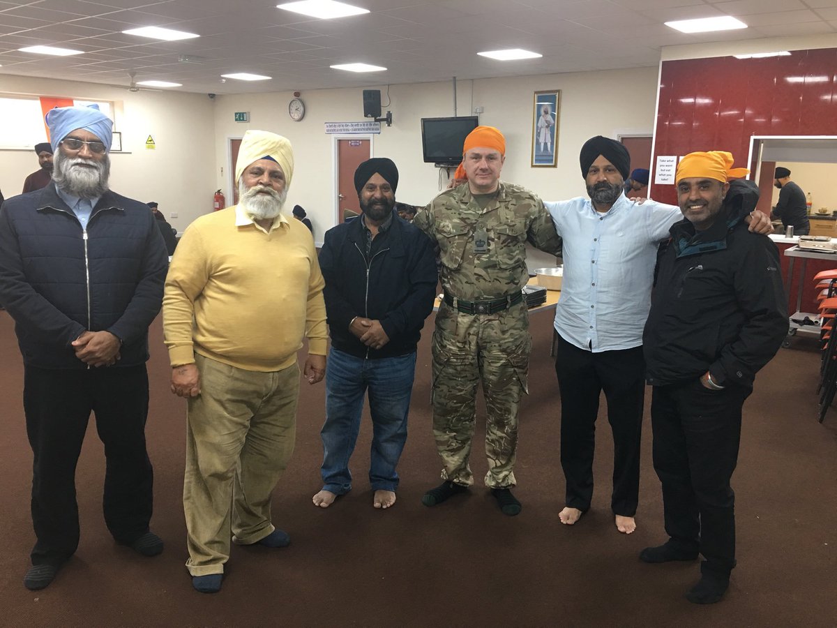 ReshapeMagazine's tweet image. Community Engagement activities across the #NorthEast with @MarkHillMBE from @The_Black_Rats @BritishArmy 

#BeTheBest 

#inspiring others @armyengagement 

#BeInspired @Force4Inclusion