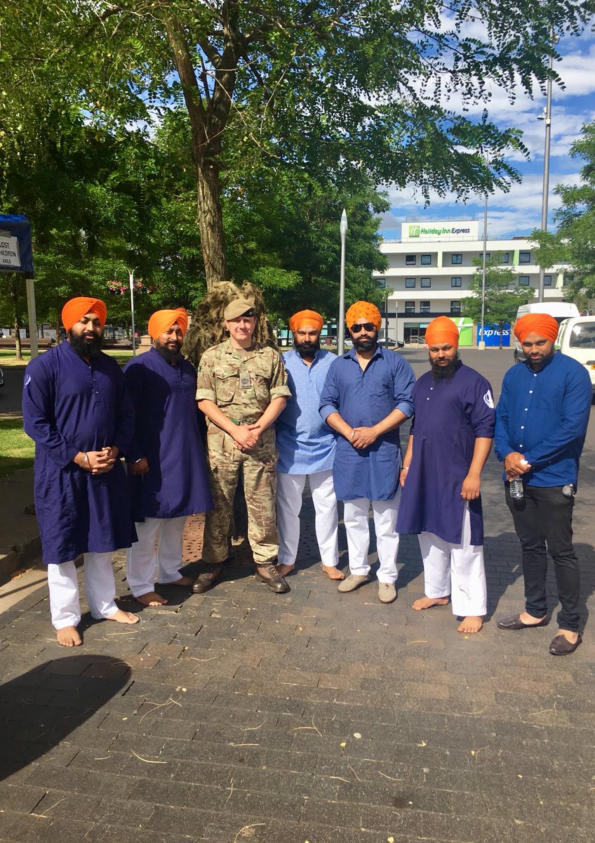 ReshapeMagazine's tweet image. Community Engagement activities across the #NorthEast with @MarkHillMBE from @The_Black_Rats @BritishArmy 

#BeTheBest 

#inspiring others @armyengagement 

#BeInspired @Force4Inclusion