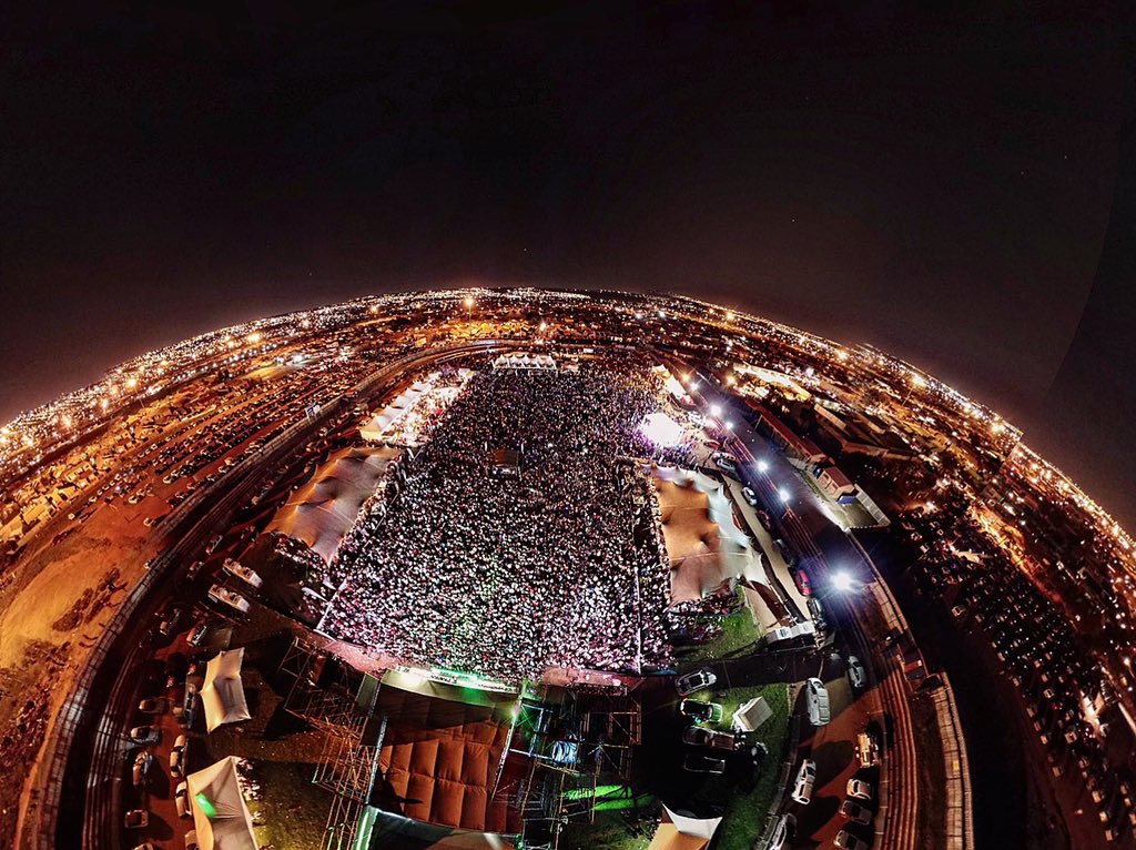 Shimza01's tweet image. 10 years ago my first one man show had 300 people 🙏🏾❤️ believe in your dreams but most importantly work towards them  #OMS2018 #OMSTurns10