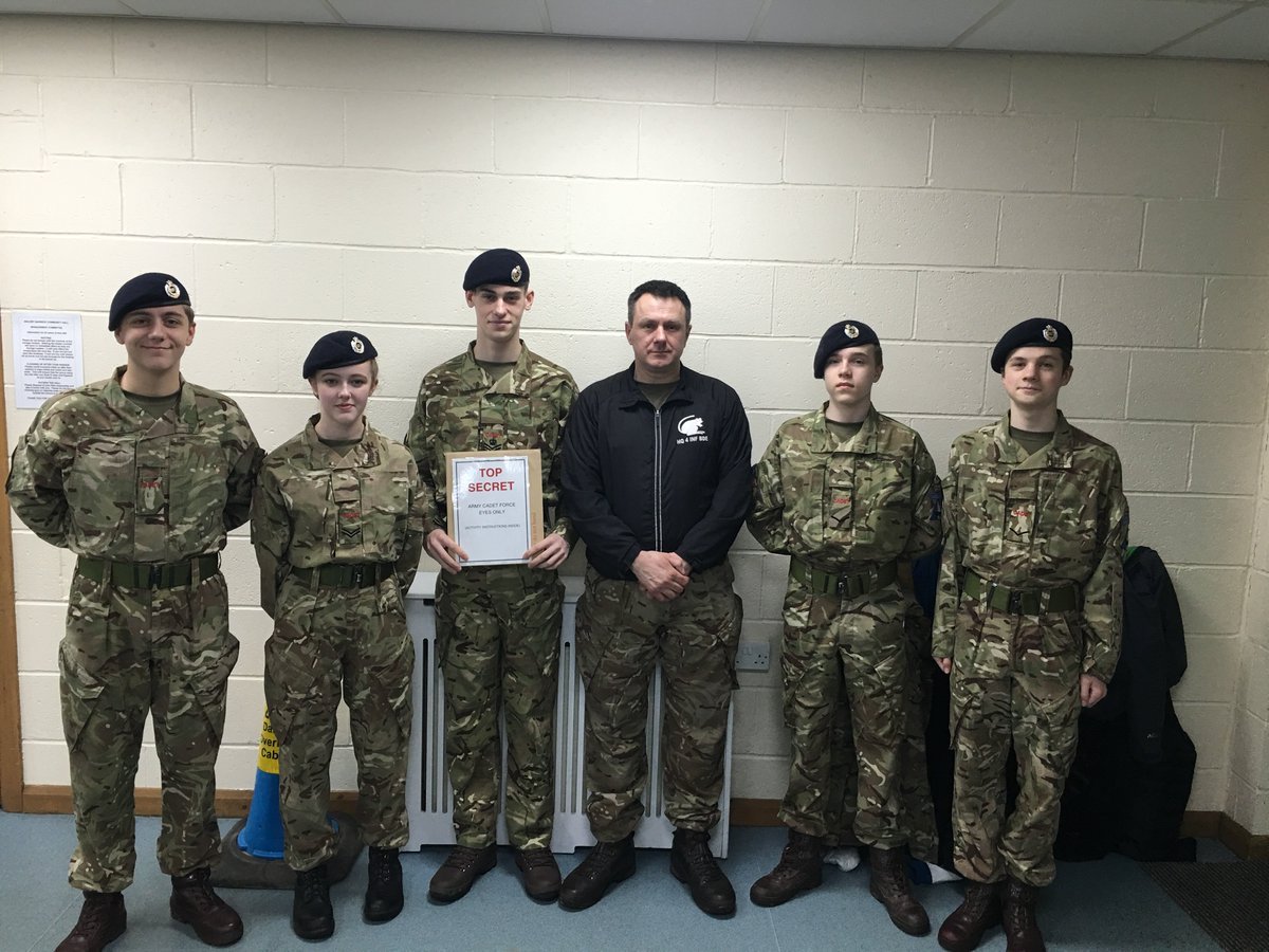 During 2018 <a href="/The_Black_Rats/">4 (UK) Brigade 🇬🇧</a> with <a href="/MarkHillMBE/">Mark Hill MBE</a> supporting <a href="/ArmyCadetsUK/">Army Cadets UK</a> across the #NorthEast 

Delivering teambuilding workshops #inspiring youth - releasing their potential #BeTheBest 

Going Further >>> #BeInspired 😀