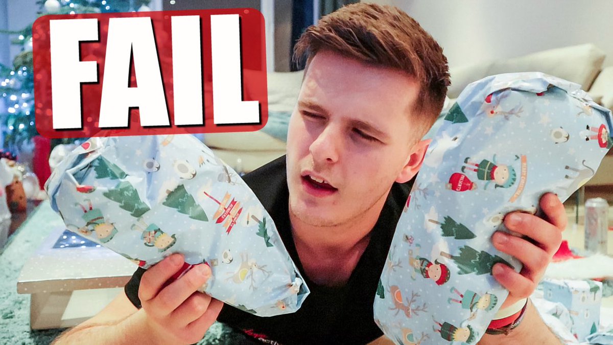 LSJ_Fitness's tweet photo. My Christmas Present FAIL! https://t.co/ilXHnEbIz6
#christmas #christmasfail #epicfail #christmaspresent #presentfail #newvideo #newyoutubevideo #newvideoalert #LikeCommentShare #newyoutubevideoalert #videoalert #youtubefitness #fitnessyoutube #fitnessyoutuber #youtubefitness 💪 https://t.co/25pXit9U0E
