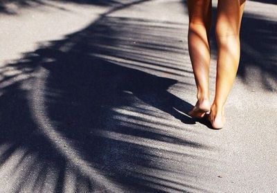 Beauté: Beaute> 5 astuces pour de jolis pieds toute l'année -> bit.ly/2BJL1TT #pourelles