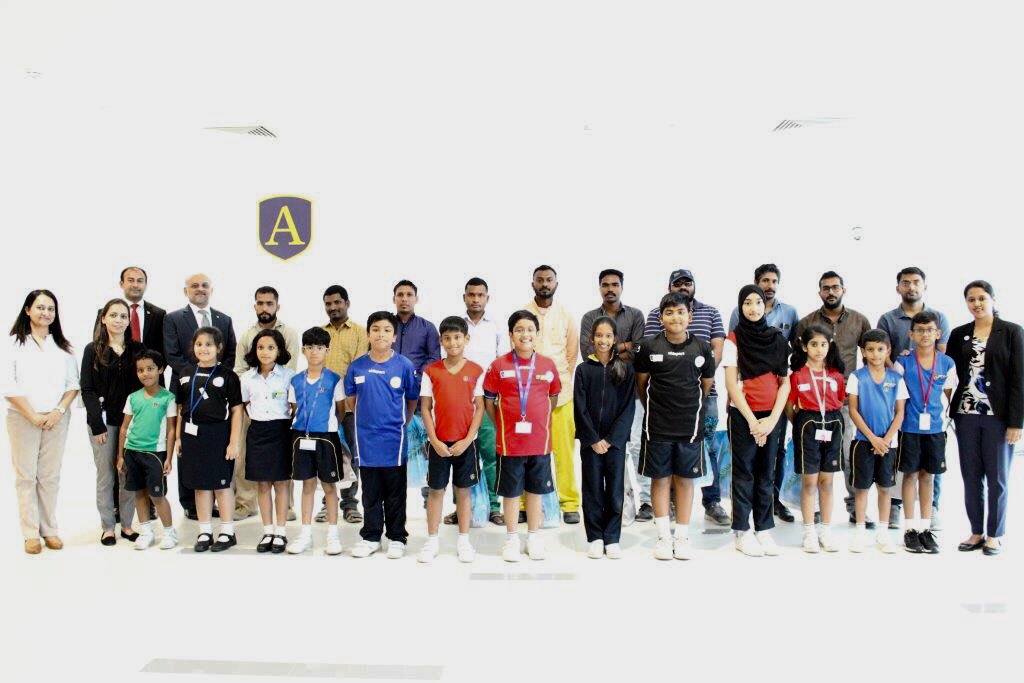 amityschooldxb's tweet photo. #tbt On this last Thursday of 2018, we look back the tremendous support given by the parents of @amityschooldxb in donating over 200 biscuit,cake & juice bags to the construction workers in the community. Thank you #openarmsuae #EmiratesRedCrescent #1millionactsofkindness https://t.co/OBCcV55vW6