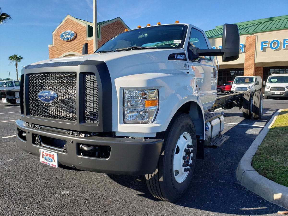 F-650's are powerhouses - built to work. Chassis Cab means it's customizable to a variety of business needs. 

#ford #i4Exit10